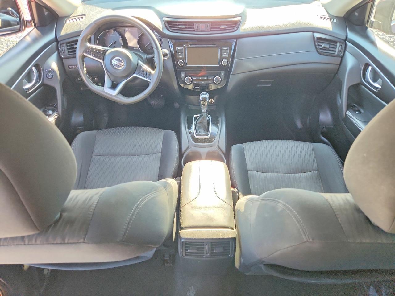 2019 NISSAN ROGUE S photo 8