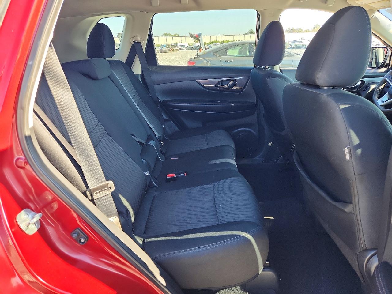 2019 NISSAN ROGUE S photo 11