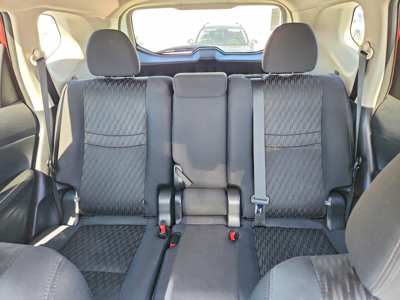 2019 NISSAN ROGUE S photo 10