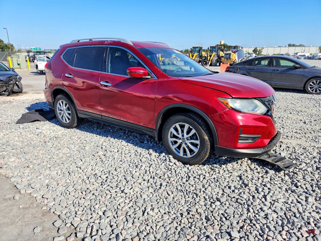2019 NISSAN ROGUE S photo 4