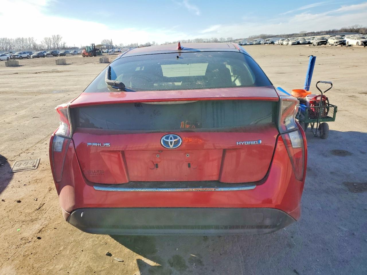 2016 TOYOTA PRIUS photo 6