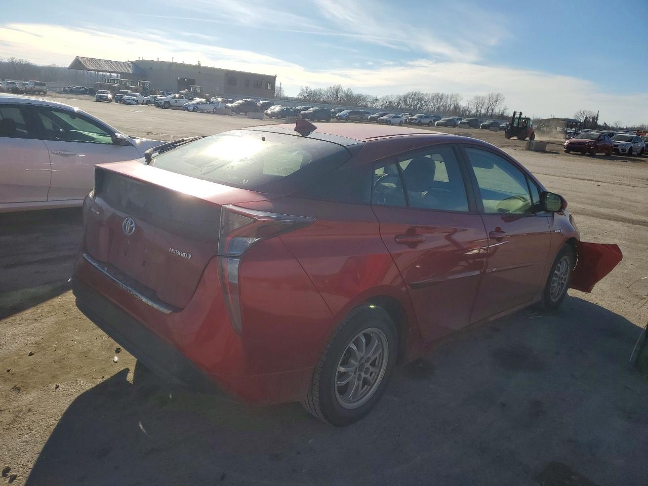2016 TOYOTA PRIUS photo 3