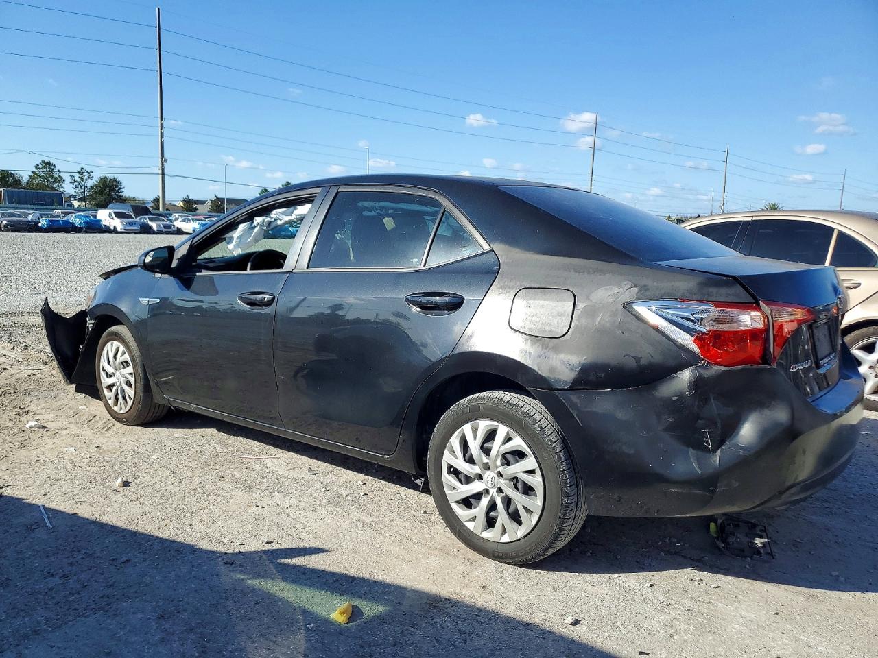 2017 TOYOTA COROLLA L photo 2