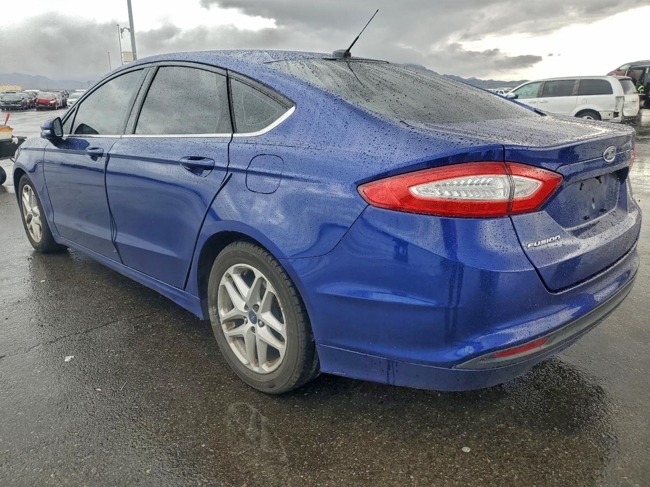 2016 FORD FUSION SE photo 2