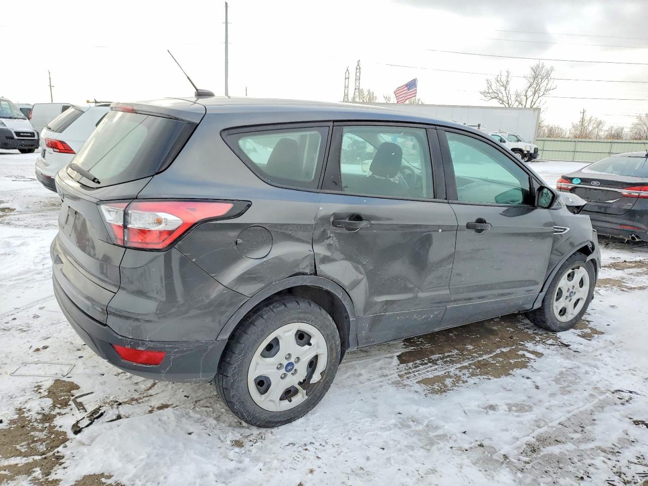 2018 FORD ESCAPE S photo 3