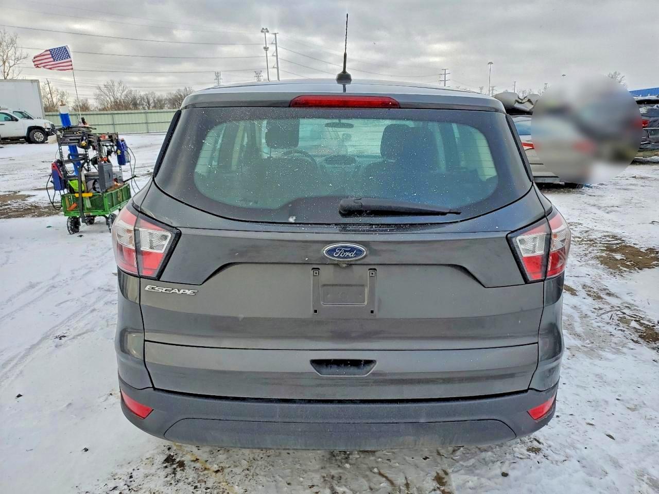 2018 FORD ESCAPE S photo 6