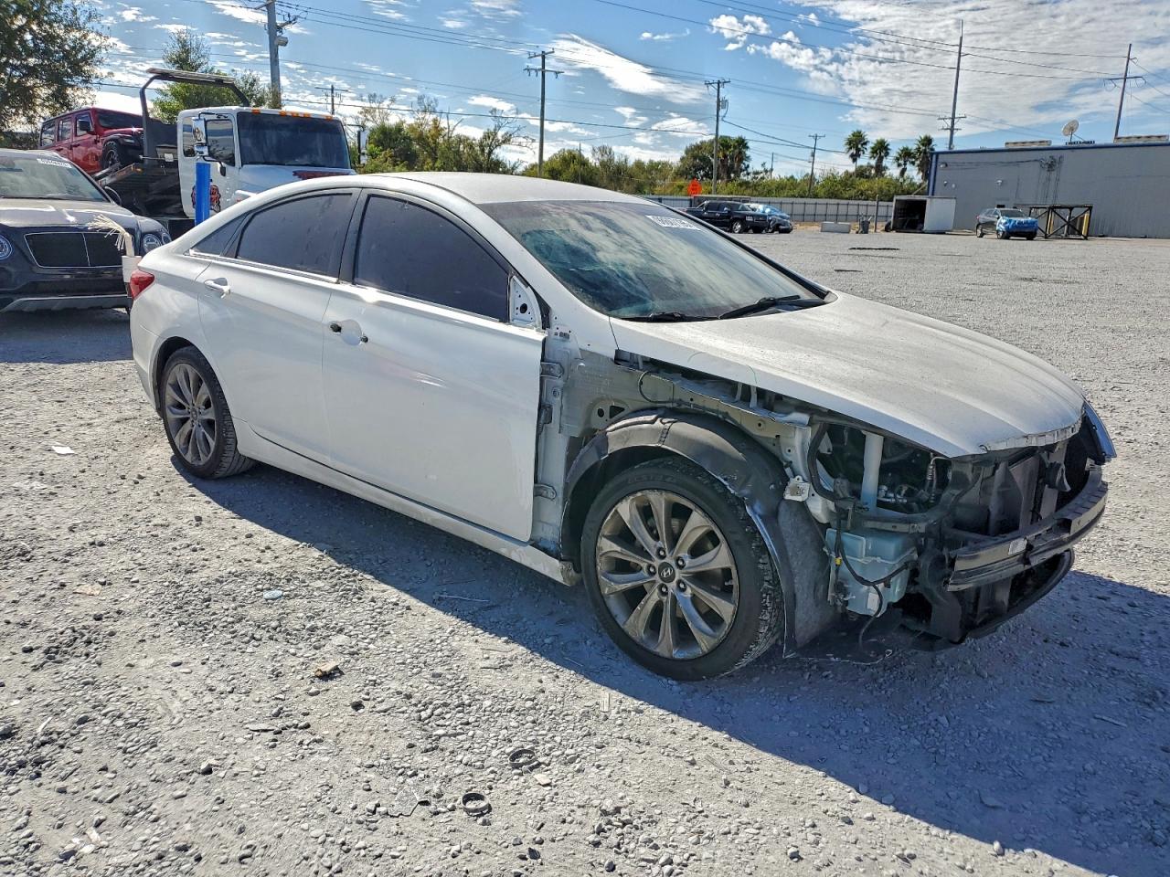 2011 HYUNDAI SONATA SE photo 4