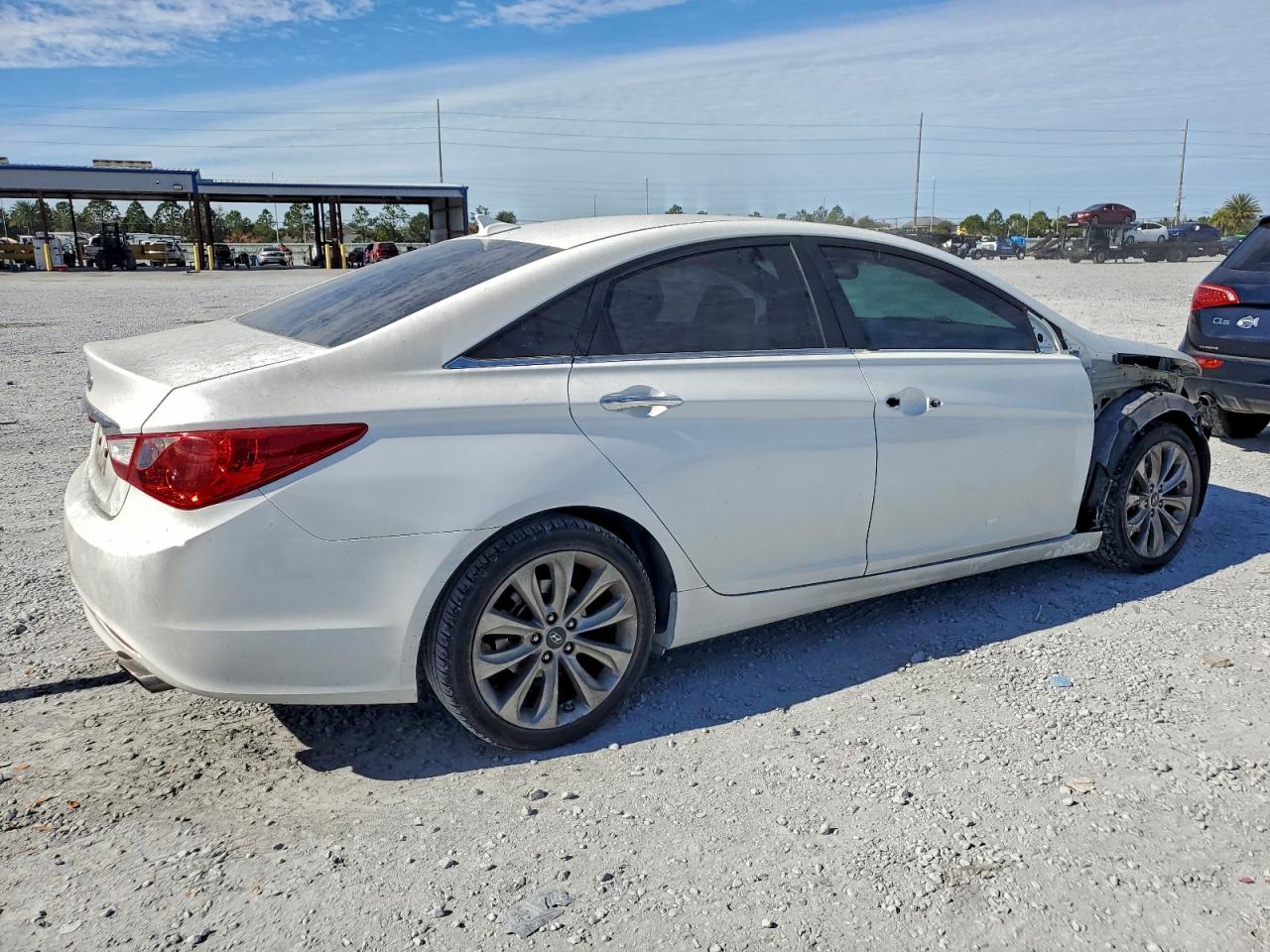 2011 HYUNDAI SONATA SE photo 3