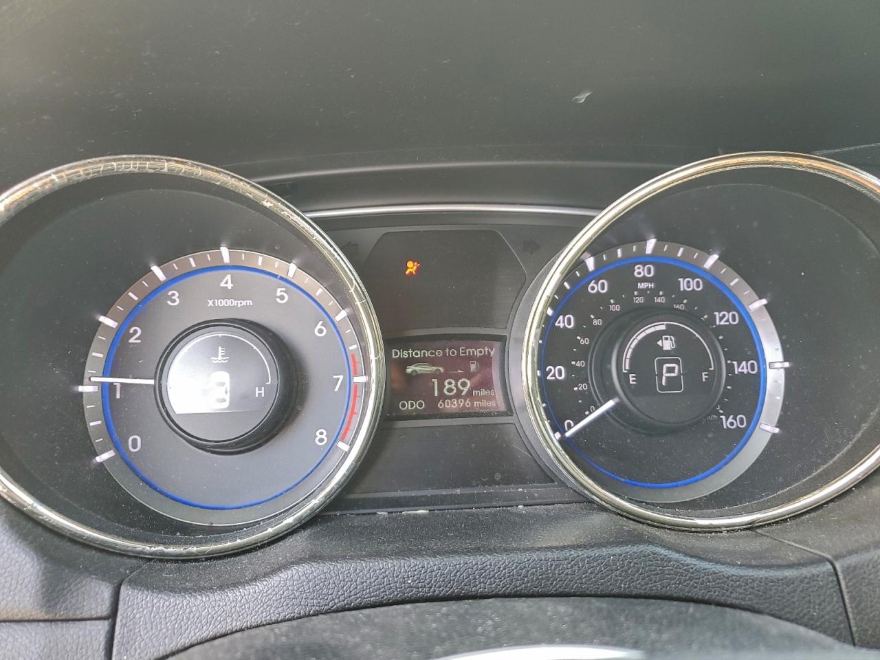 2011 HYUNDAI SONATA SE photo 9