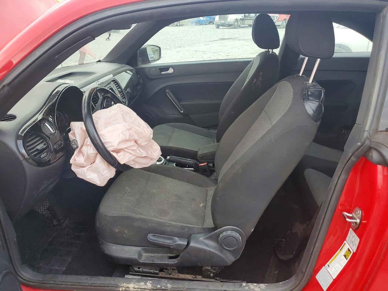 2017 VOLKSWAGEN BEETLE 1.8T photo 7