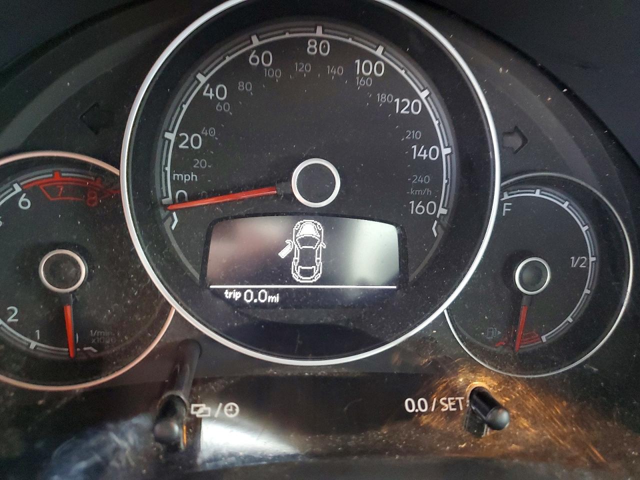 2017 VOLKSWAGEN BEETLE 1.8T photo 9