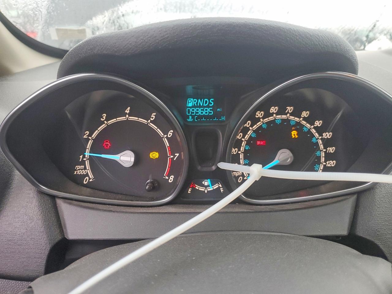2018 FORD FIESTA SE photo 9