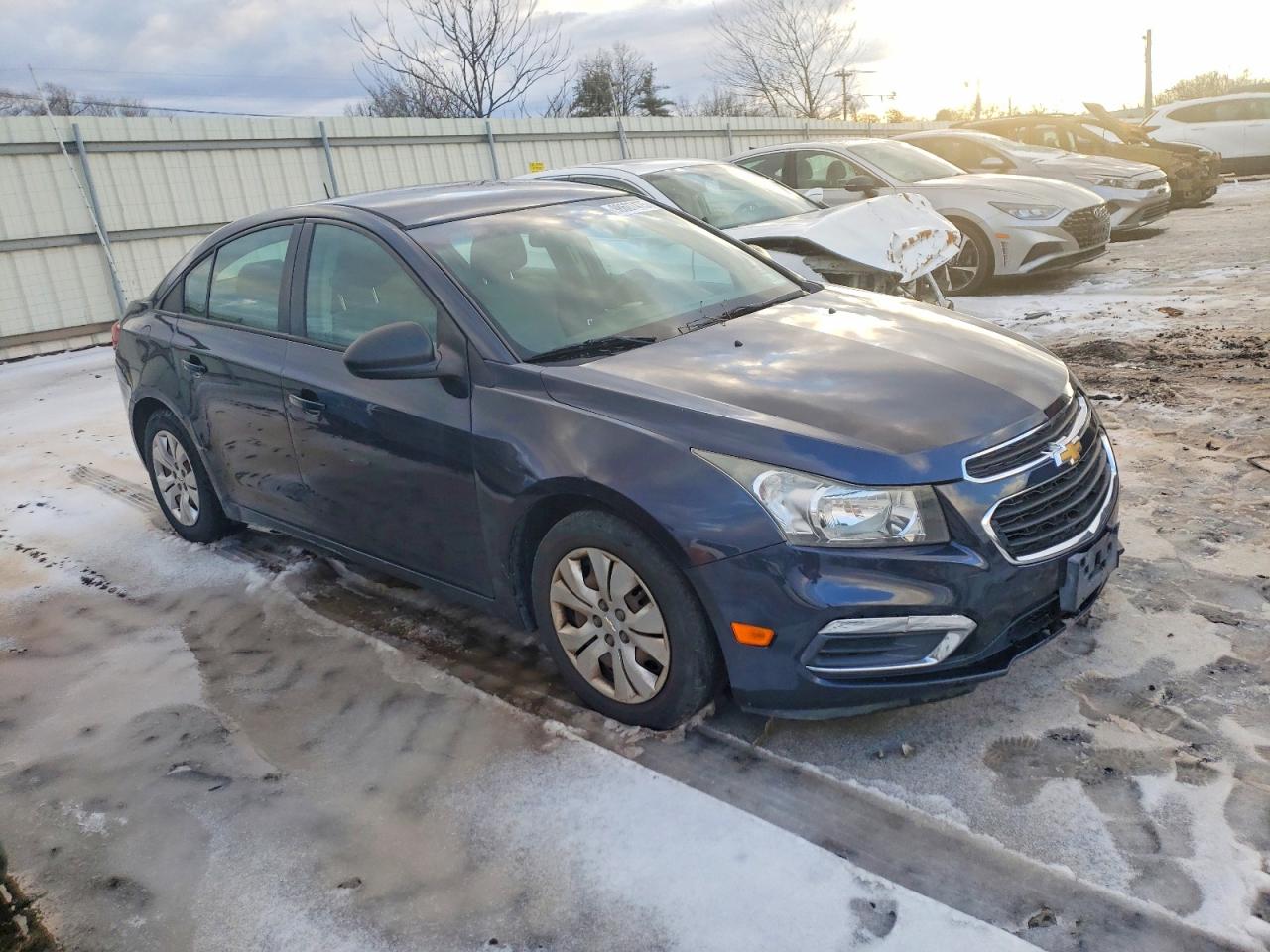 2016 CHEVROLET CRUZE LIMITED LS photo 4