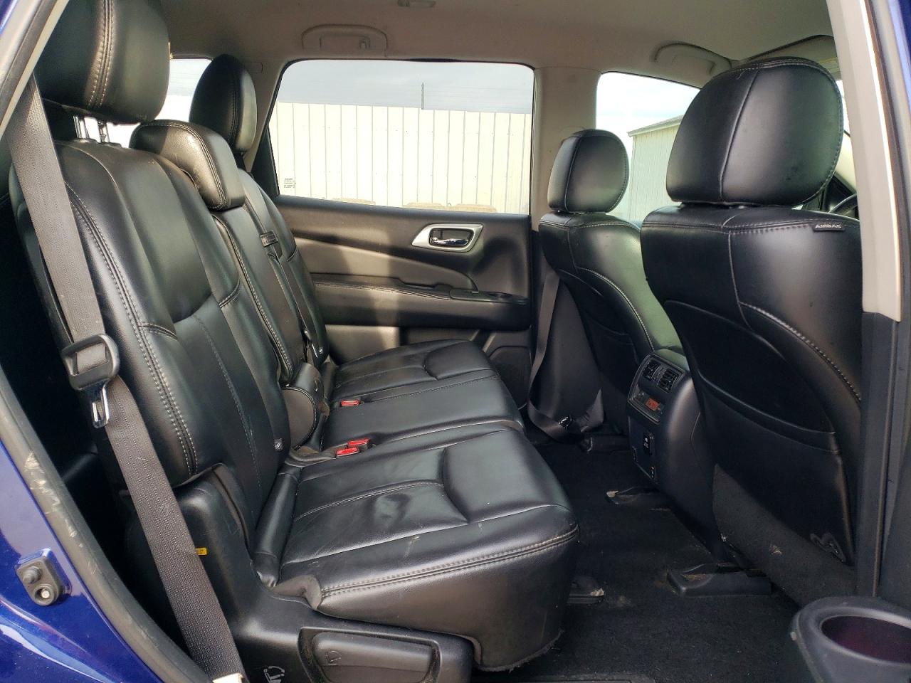 2017 NISSAN PATHFINDER SL photo 11