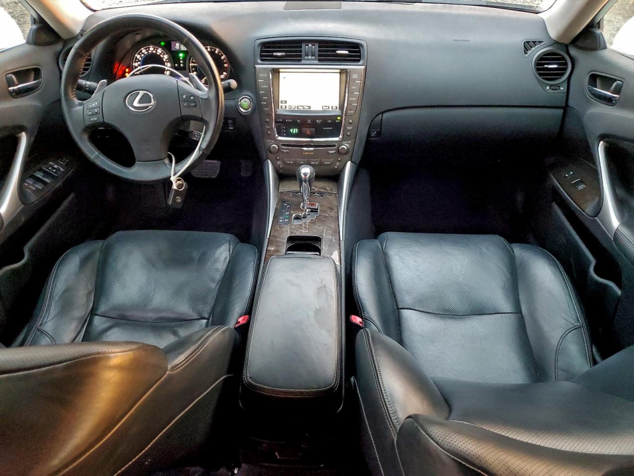 2009 LEXUS IS 250 photo 29