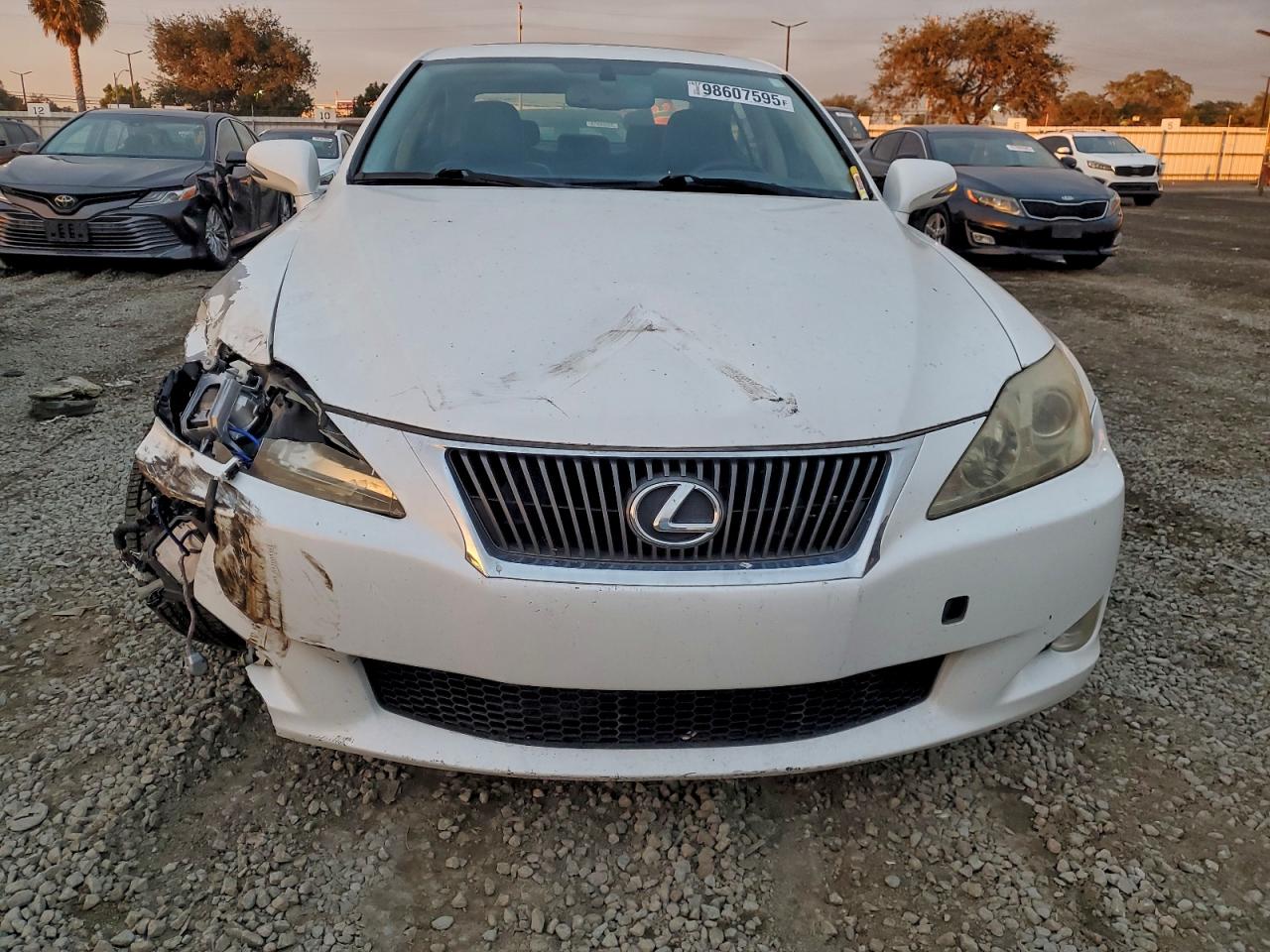2009 LEXUS IS 250 photo 17