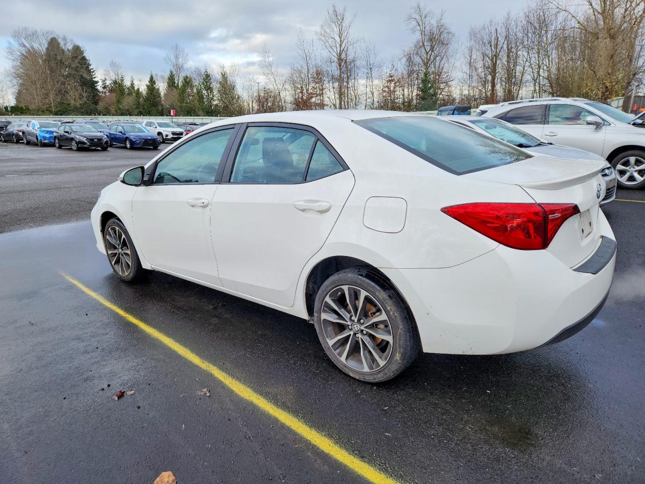 2017 TOYOTA COROLLA L photo 2