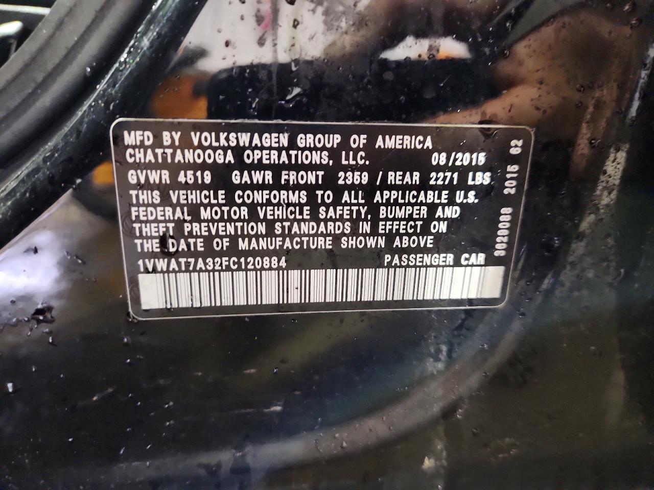 2015 VOLKSWAGEN PASSAT S photo 12
