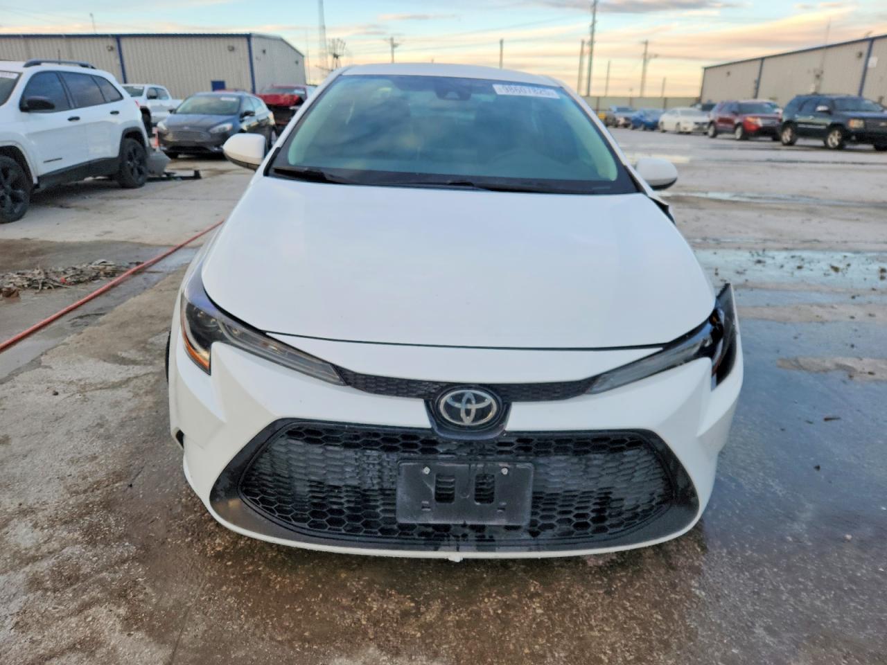 2021 TOYOTA COROLLA LE photo 5