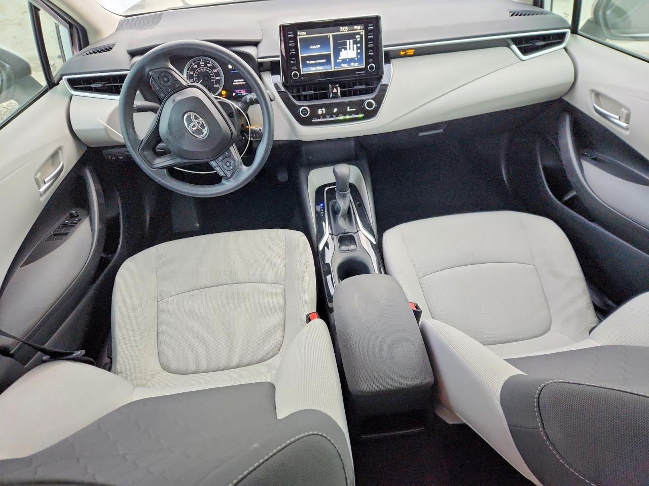 2021 TOYOTA COROLLA LE photo 8