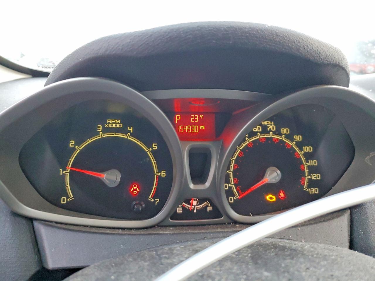 2011 FORD FIESTA SE photo 9