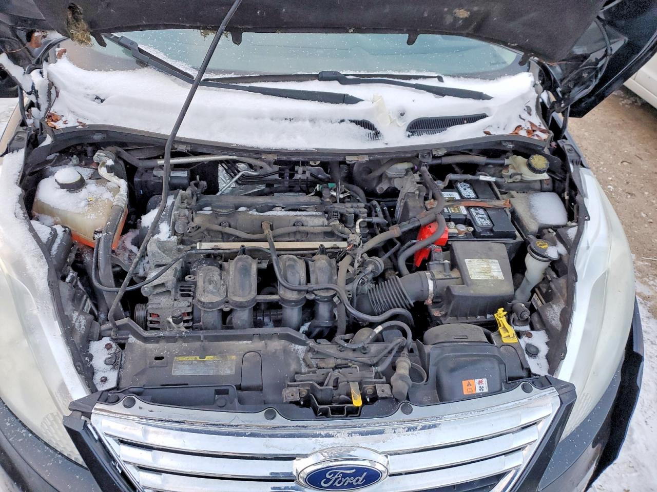 2011 FORD FIESTA SE photo 11