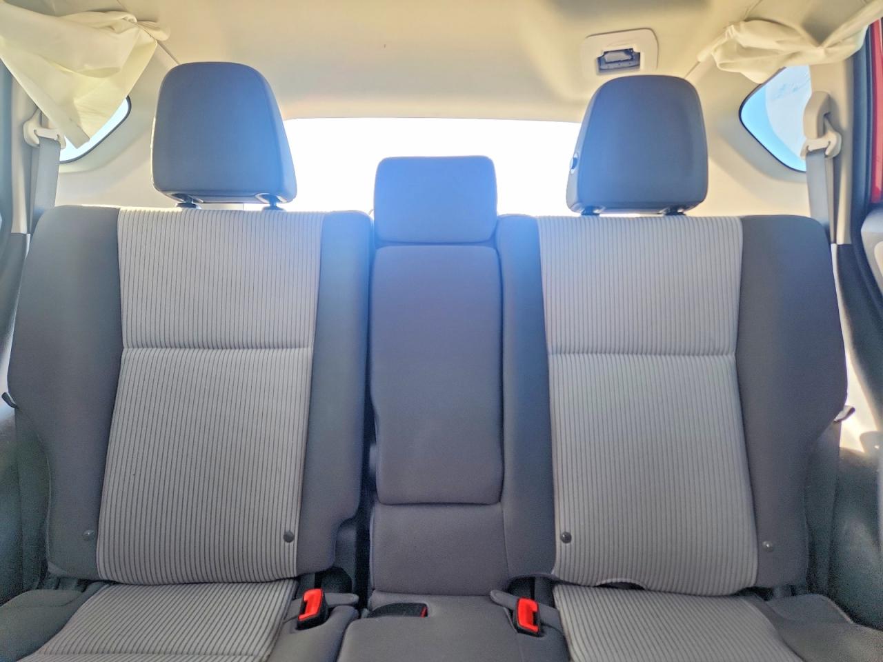 2015 TOYOTA RAV4 LE photo 10