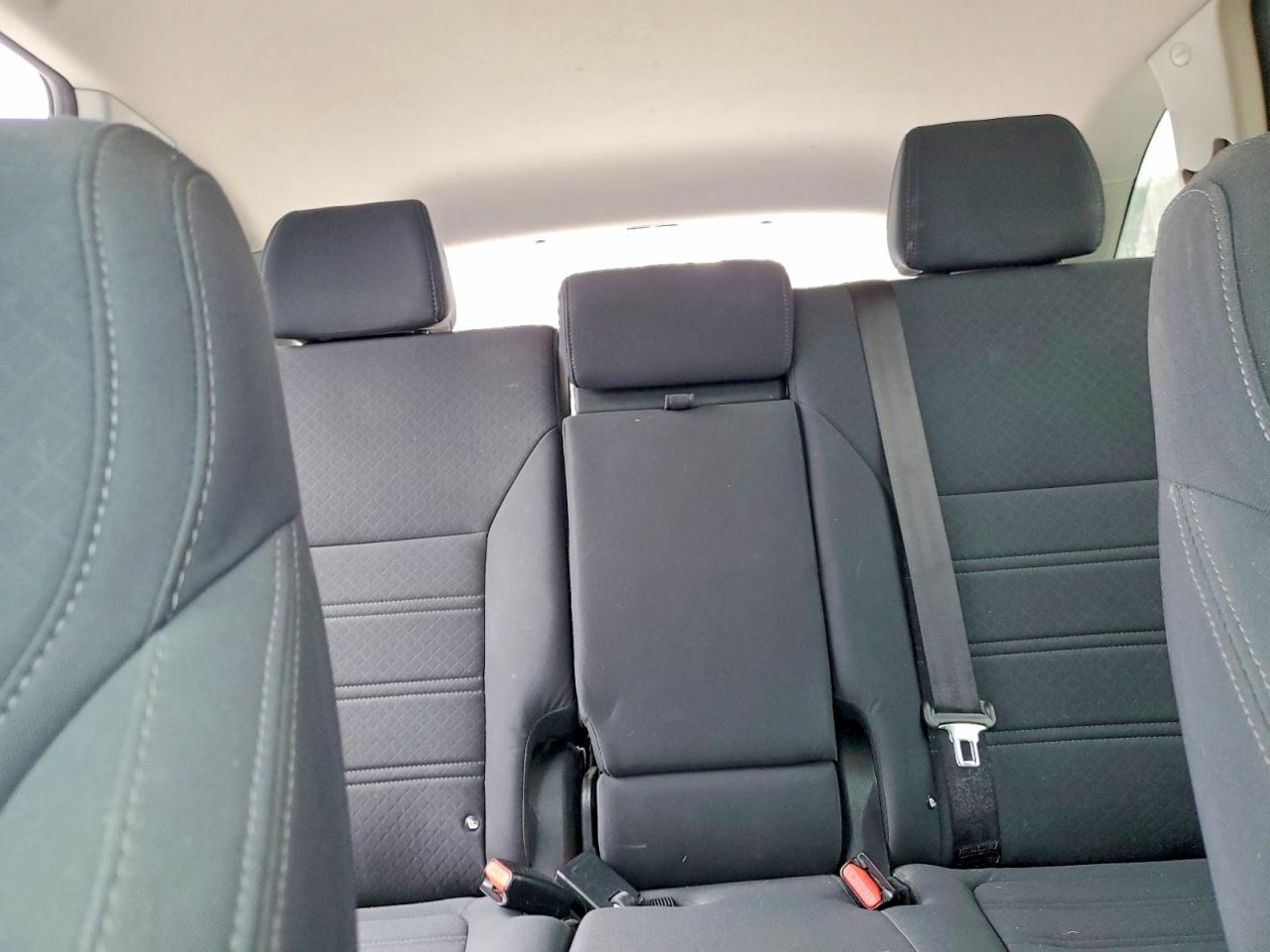 2017 KIA SORENTO LX photo 10
