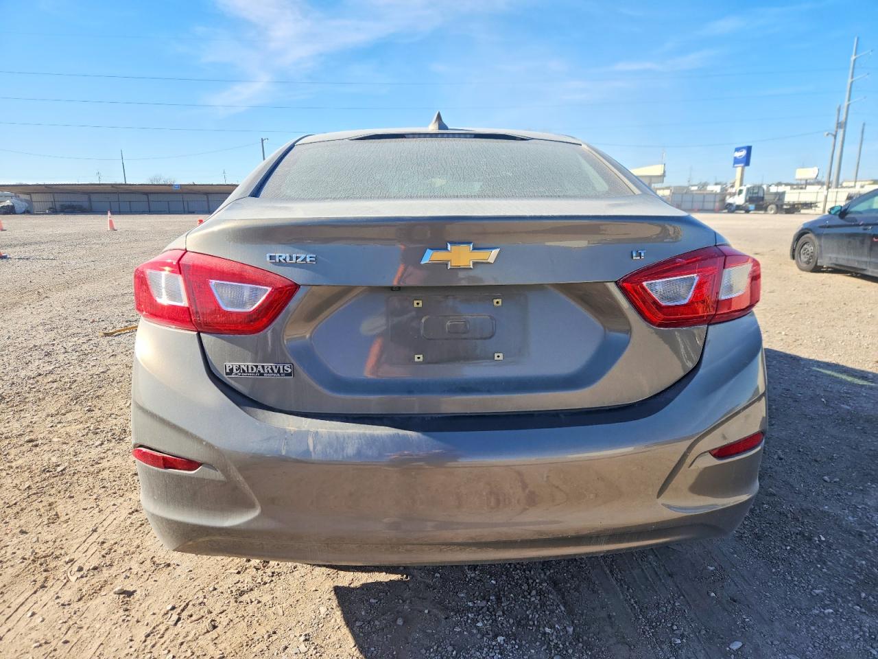 2017 CHEVROLET CRUZE LT photo 6