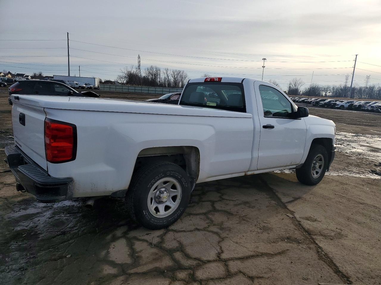 2014 CHEVROLET SILVERADO C1500 photo 3