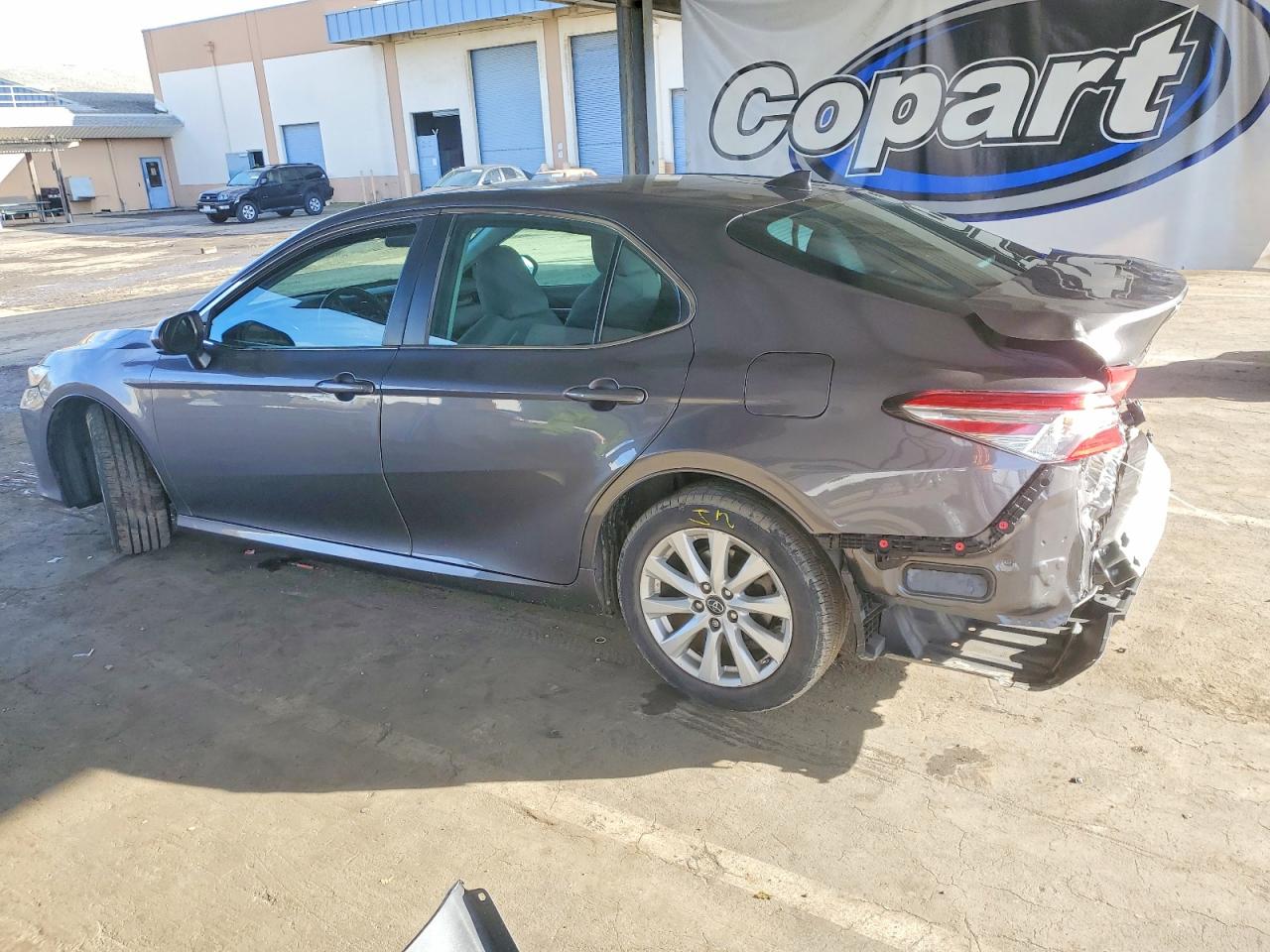 2019 TOYOTA CAMRY L photo 2