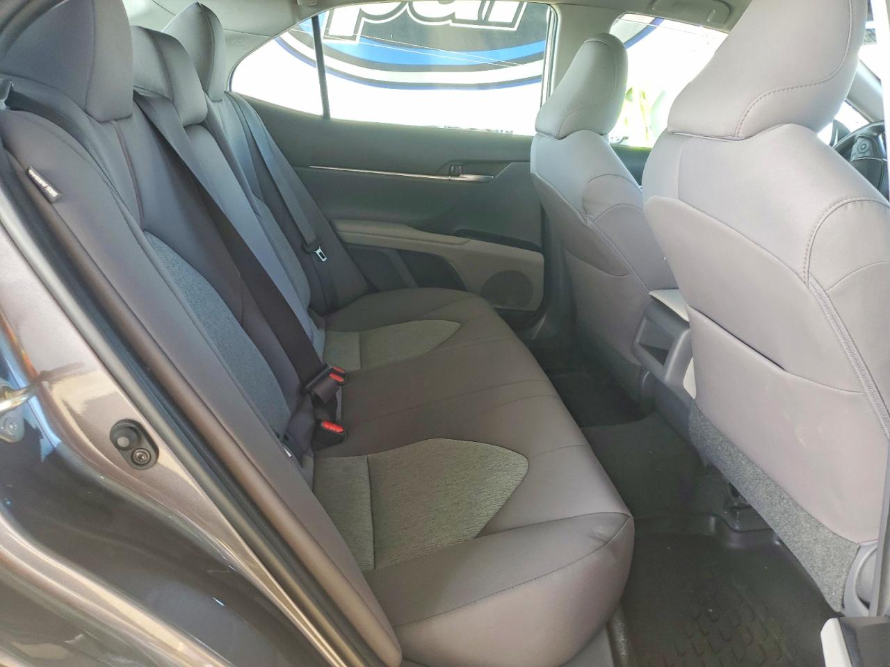 2019 TOYOTA CAMRY L photo 10