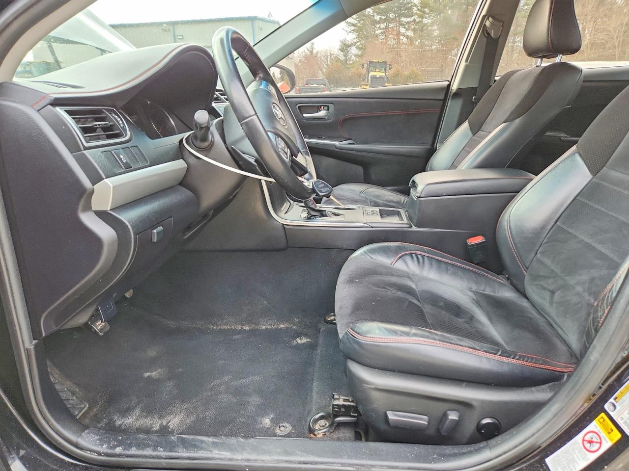 2016 TOYOTA CAMRY LE photo 7