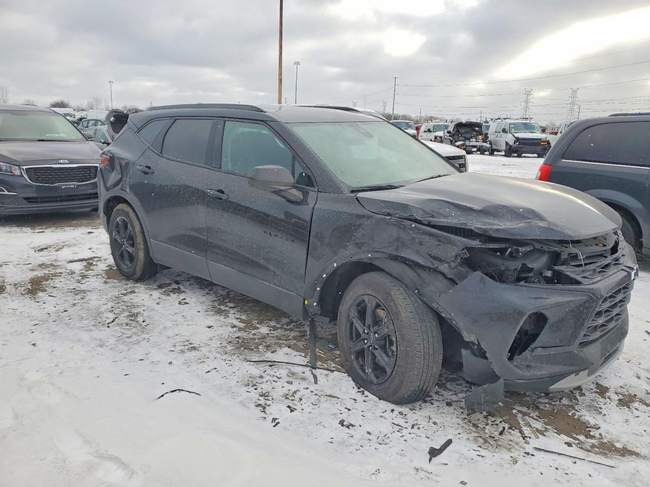 2025 CHEVROLET BLAZER 2LT photo 4
