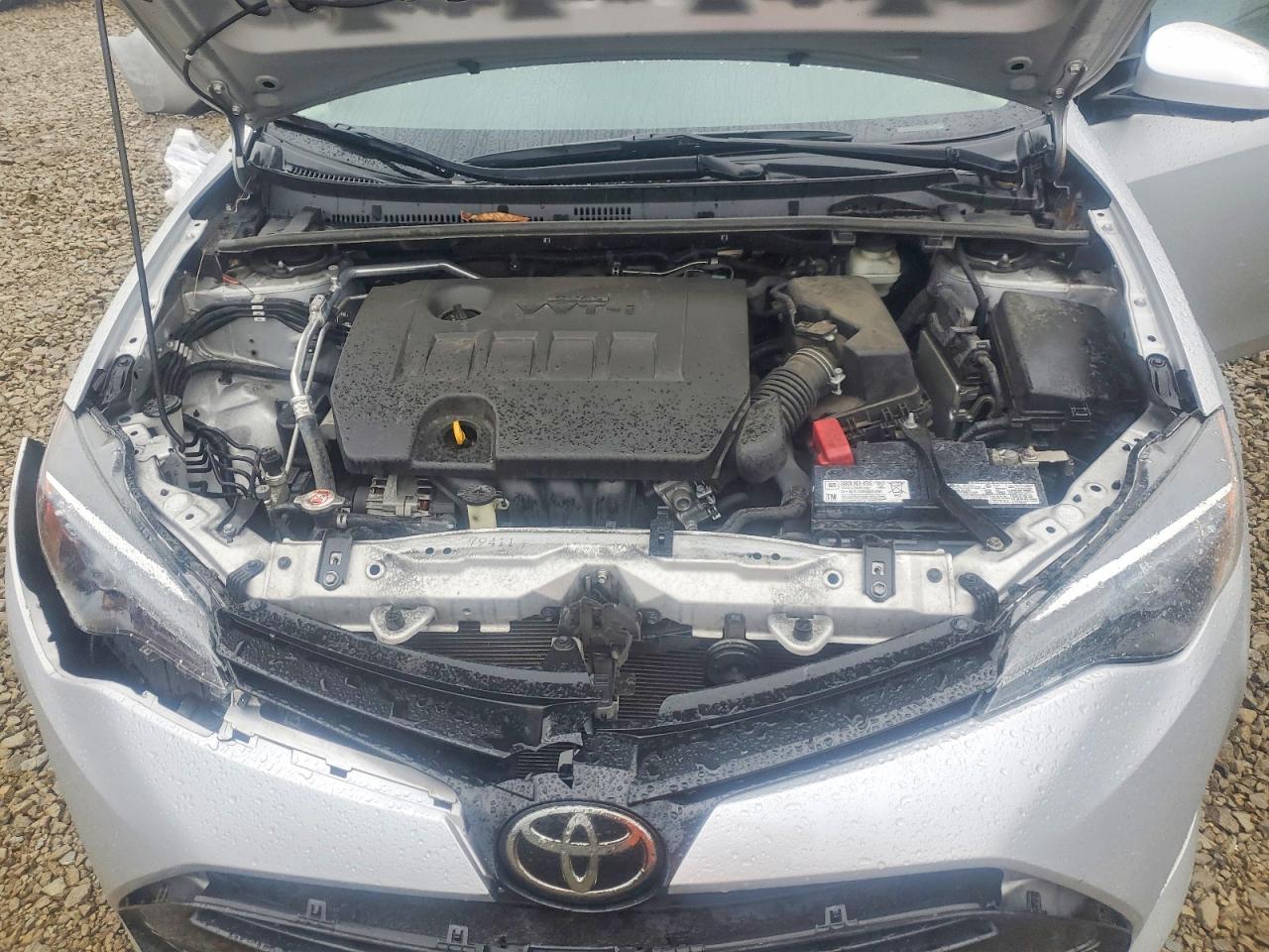 2018 TOYOTA COROLLA L photo 11