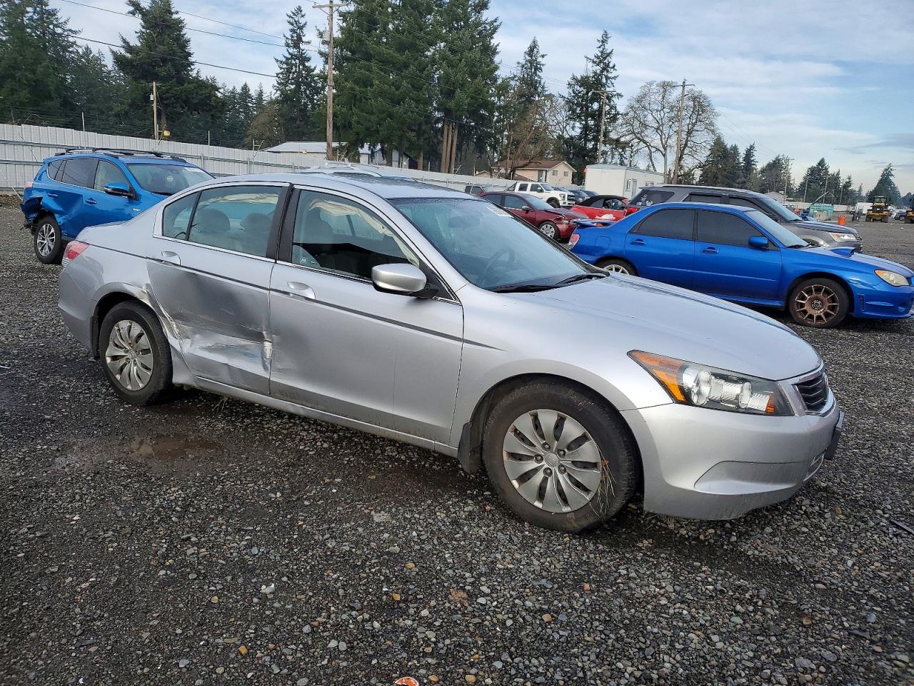 2010 HONDA ACCORD LX photo 4