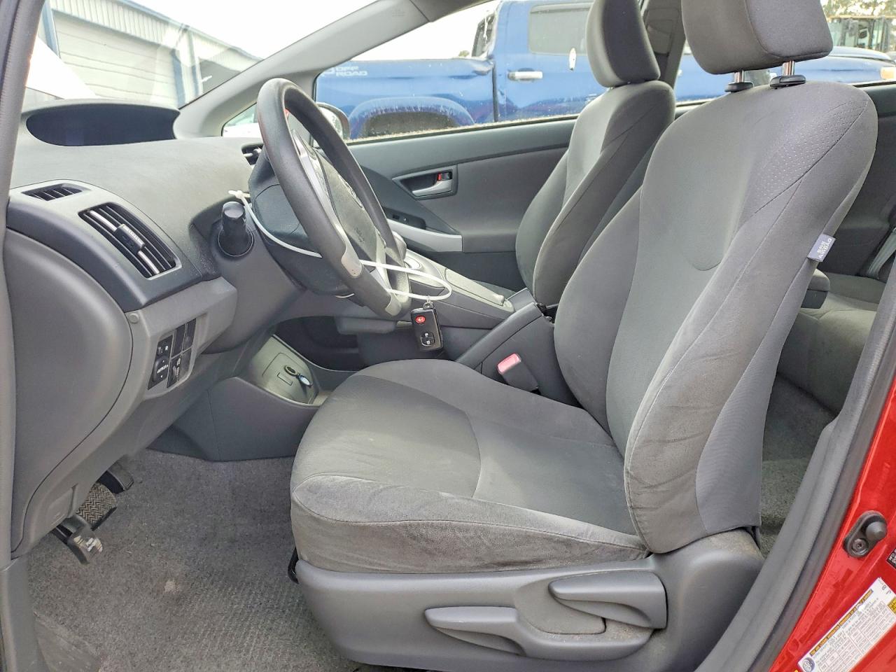 2011 TOYOTA PRIUS photo 7
