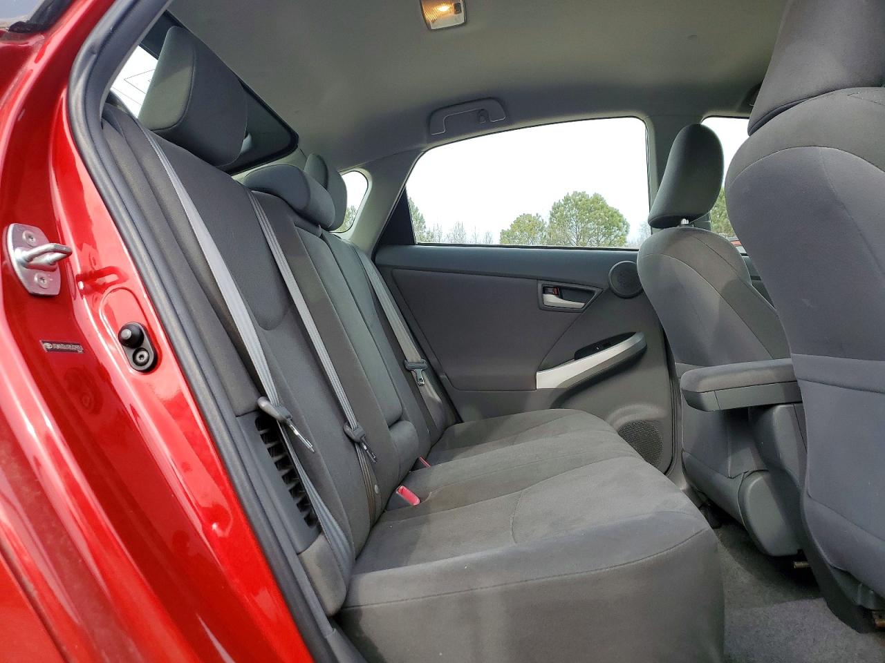 2011 TOYOTA PRIUS photo 10