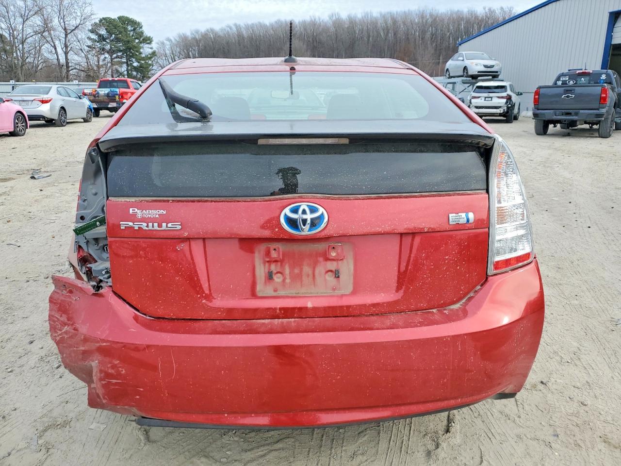 2011 TOYOTA PRIUS photo 6