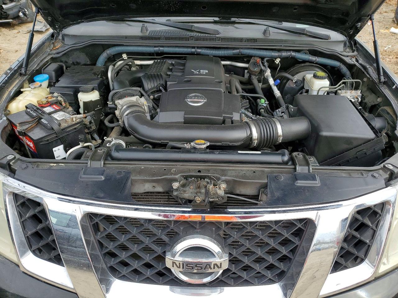 2011 NISSAN PATHFINDER S photo 12