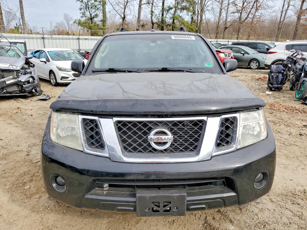 2011 NISSAN PATHFINDER S photo 5