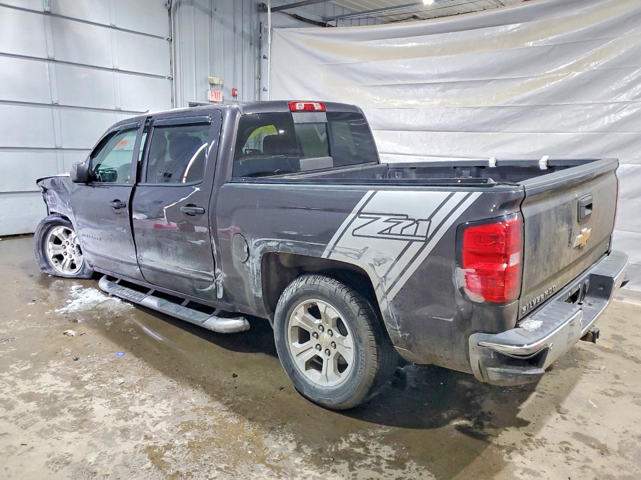 2015 CHEVROLET SILVERADO K1500 LT photo 2