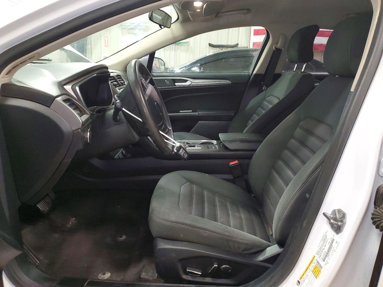 2017 FORD FUSION SE photo 7