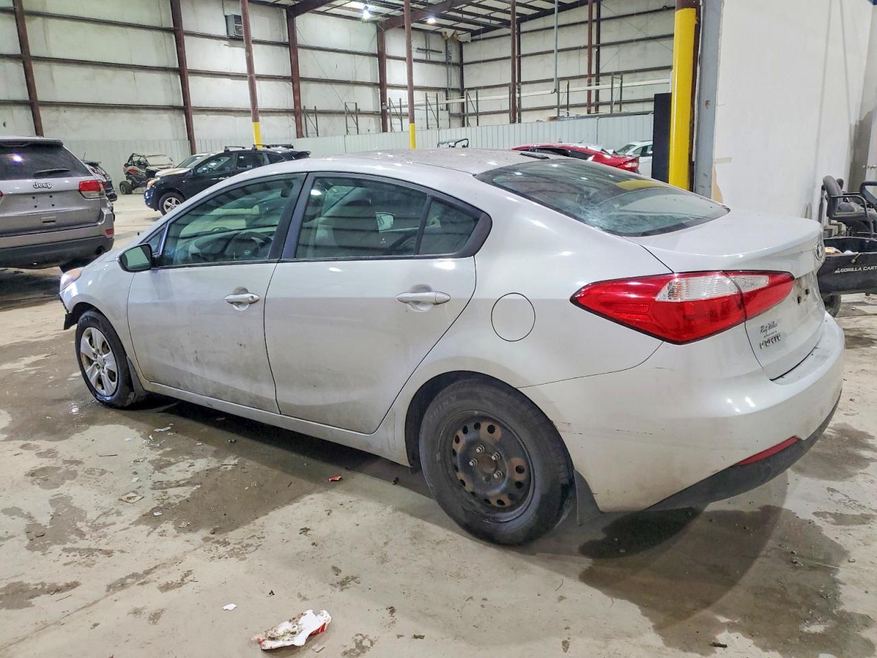 2015 KIA FORTE LX photo 2