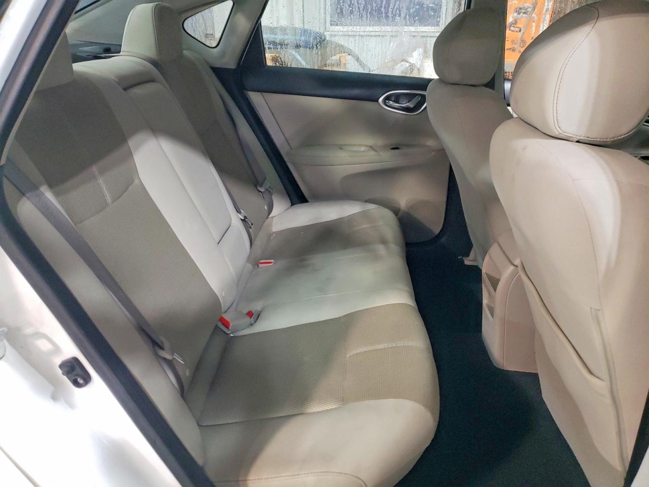 2015 NISSAN SENTRA S photo 10
