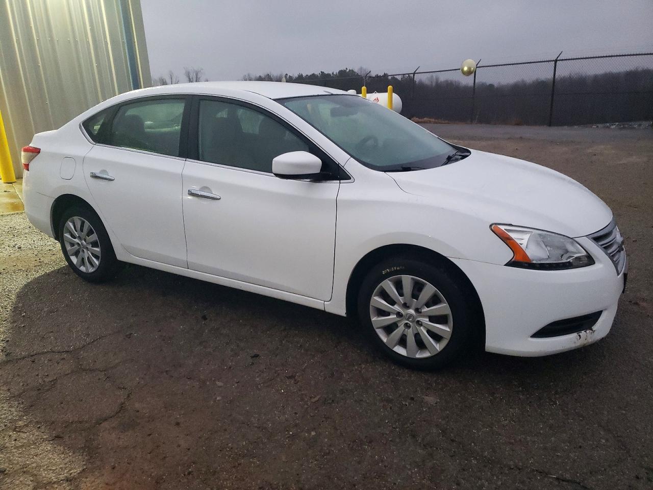 2015 NISSAN SENTRA S photo 4