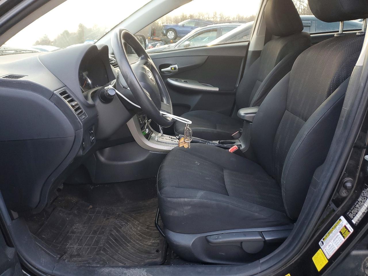 2011 TOYOTA COROLLA BASE photo 7