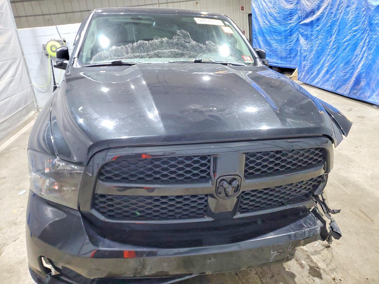 2016 RAM 1500 ST photo 5