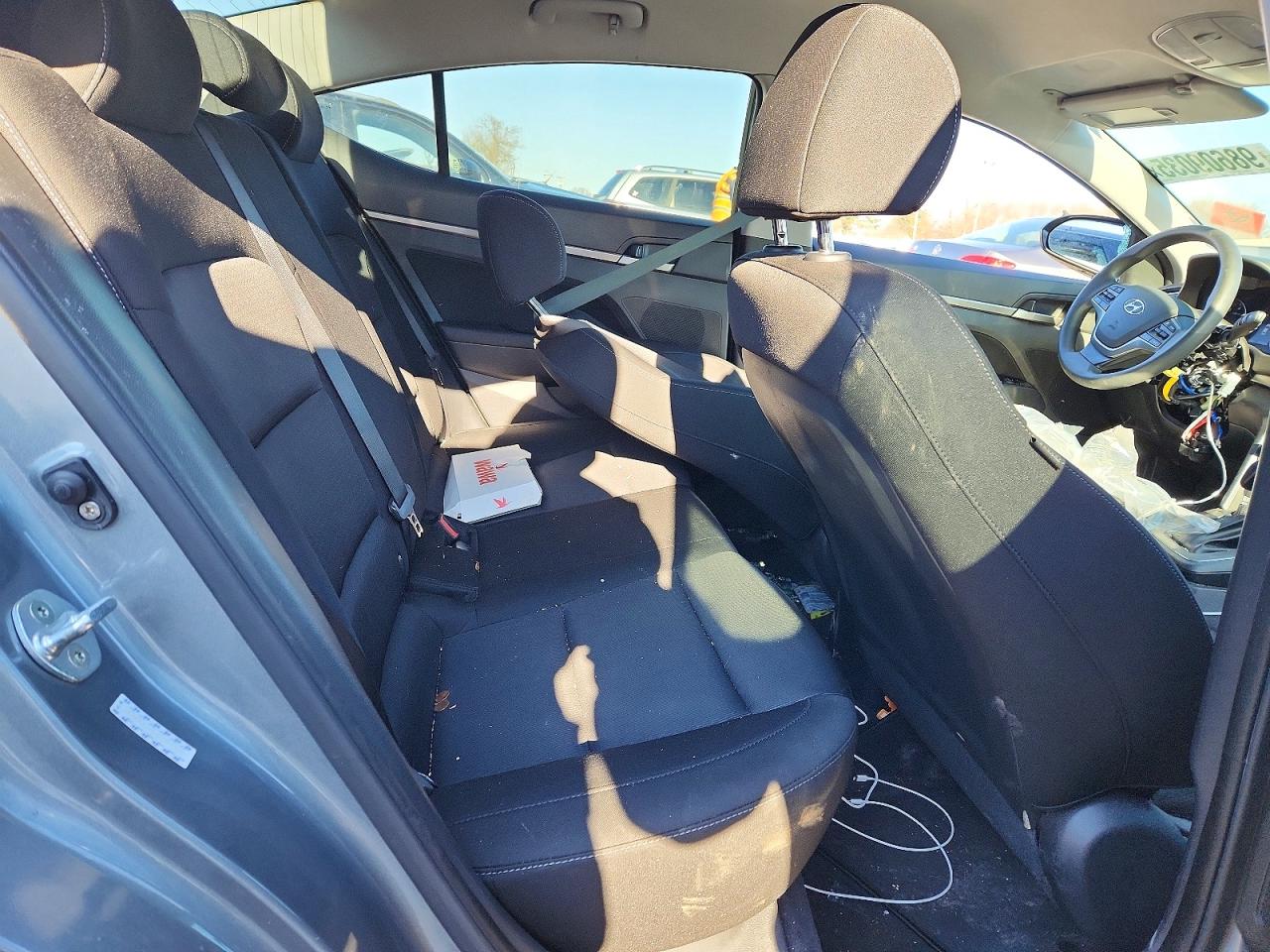 2018 HYUNDAI ELANTRA SEL photo 10