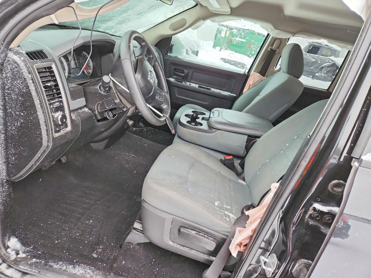 2017 RAM 1500 ST photo 7